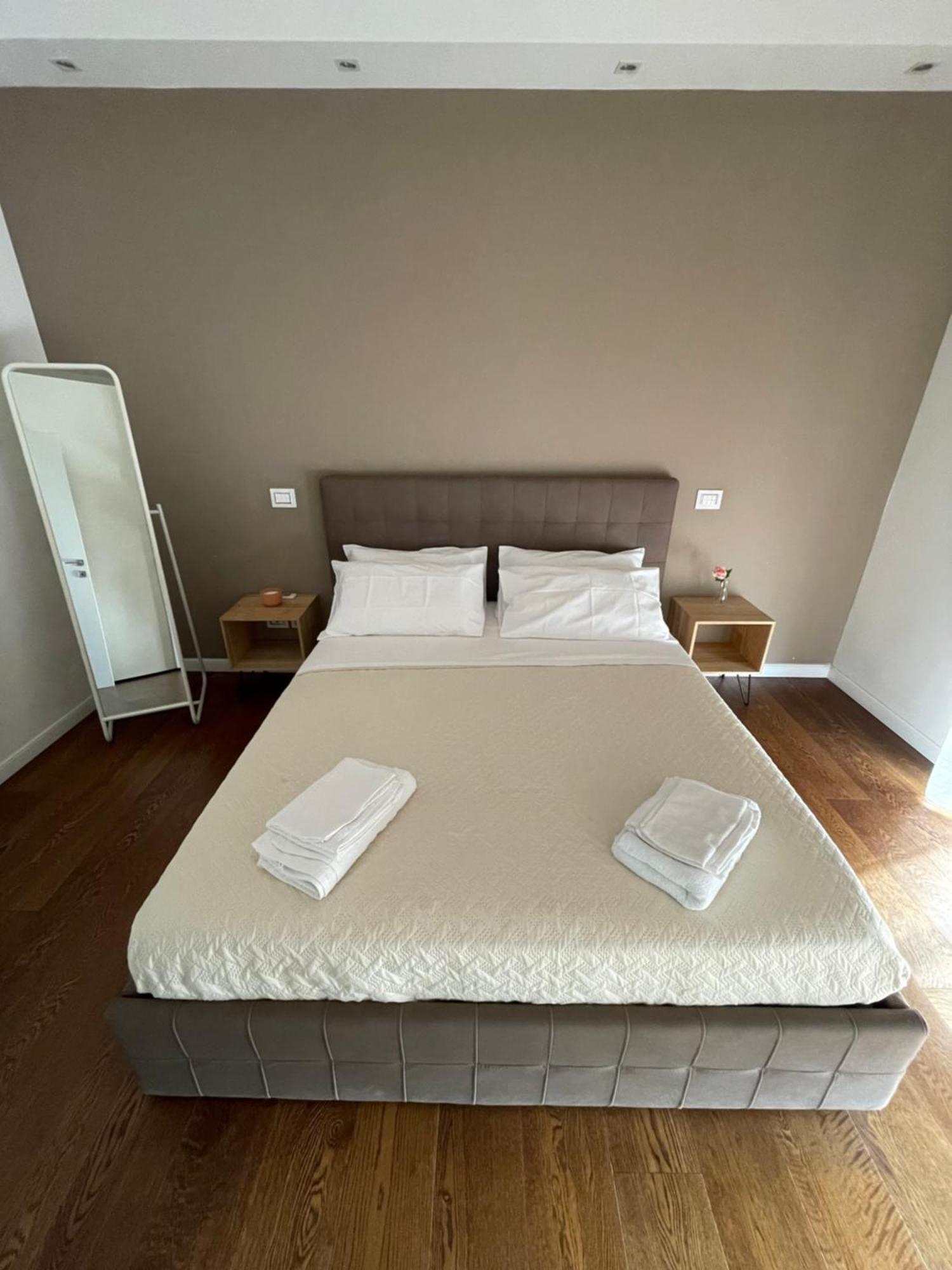 Morivione Apartment - Bocconi Free Parking Milánó Kültér fotó