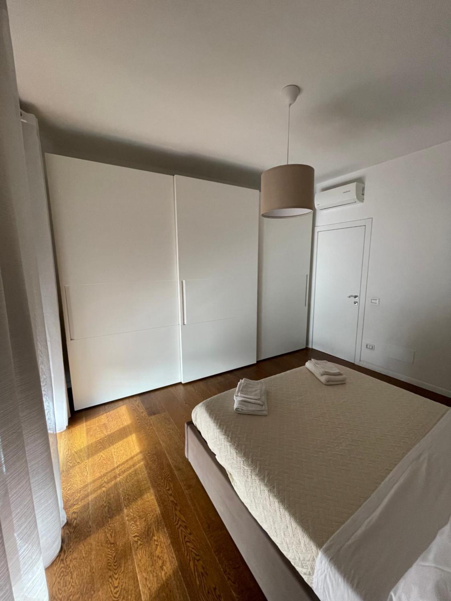 Morivione Apartment - Bocconi Free Parking Milánó Kültér fotó